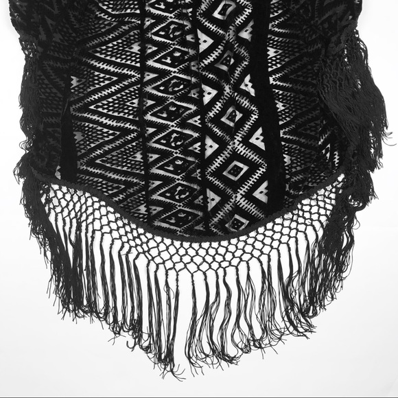 Show Me Your Mumu Metzler Fringe Kimono - Picture 5 of 7